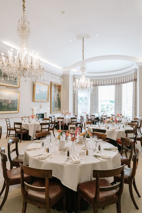 Wedding Round Table Setup